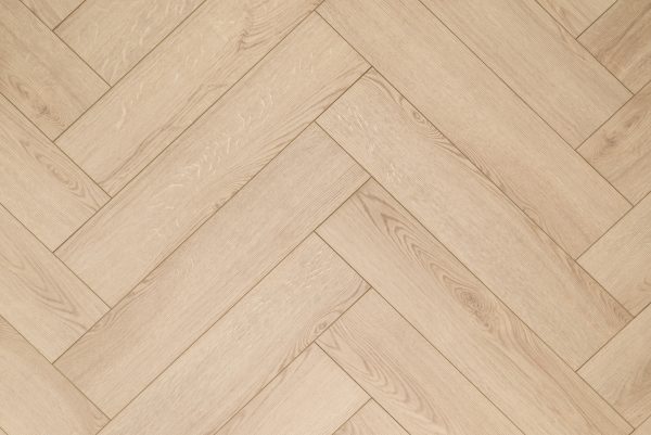 Floer Visgraat Laminaat – Crème Eiken van Vloerspecialist Govers