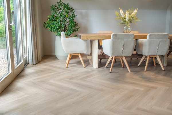 Floer-Walvisgraat-PVC-vloer-Orka-Onbehandeld-interieur-woning