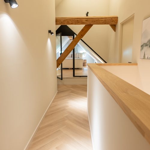 PVC vloer over bestaande vloer leggen, kan dat?