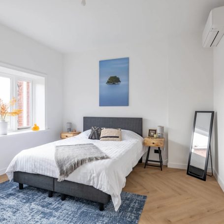 Floer-Walvisgraat-PVC-vloer-Bryde-Bruin-slaapkamer-interieur-1