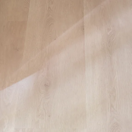 Floer Landhuis Click PVC vloer Witte Eik minimalistisch interieur beige woonkamer