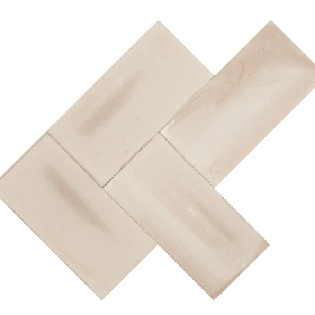 Floer-Terracotta-Tegel-Beige-Visgraat-Machinaal-visgraat-patroon