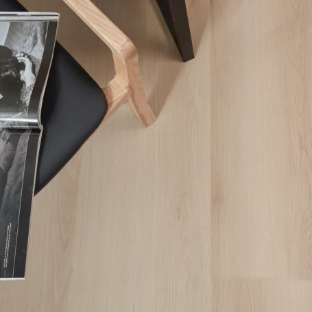 Floer-Landhuis-Click-PVC-vloer-Lichtbruine-Eik-woonkamer