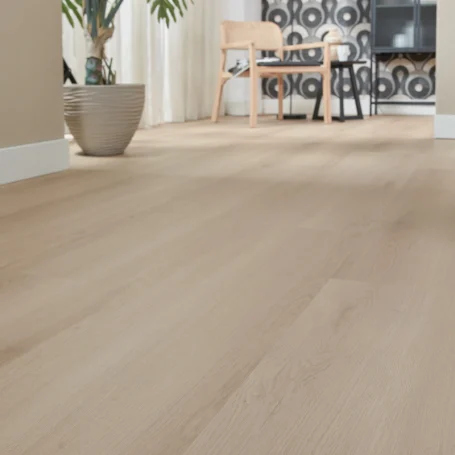 Floer-Landhuis-Click-PVC-vloer-Lichtbruine-Eik-woonkamer