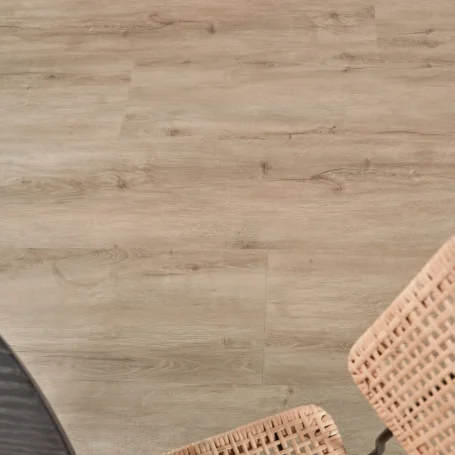Floer Landhuis Click PVC vloer Grijze Eik woonkamer