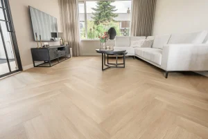 Floer Walvisgraat Click PVC vloer Noordkaper Natuur interieur woonkamer