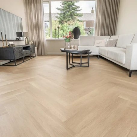 Floer Walvisgraat Click PVC vloer Noordkaper Natuur interieur woonkamer