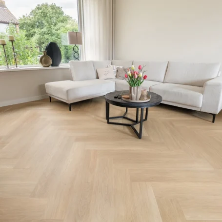 Floer Walvisgraat Click PVC vloer Noordkaper Natuur interieur woonkamer