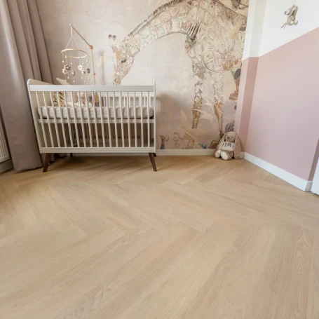 Floer Walvisgraat Click PVC vloer Noordkaper Natuur interieur kinderkamer