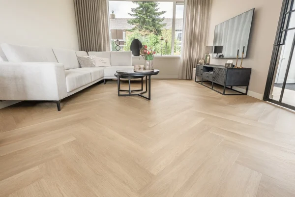 Floer Walvisgraat PVC vloer Noordkaper Natuur interieur woonkamer