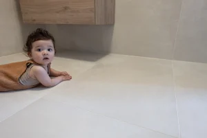 Floer-Keramische-Tegels-Beige-Met-Baby-V2