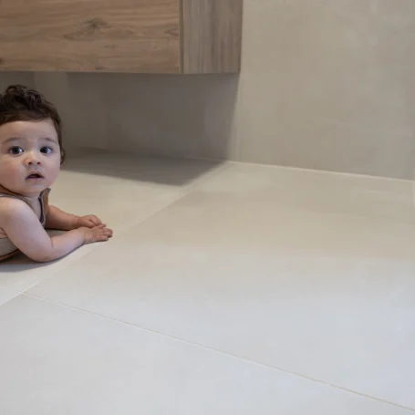 Floer-Keramische-Tegels-Beige-Met-Baby-V2