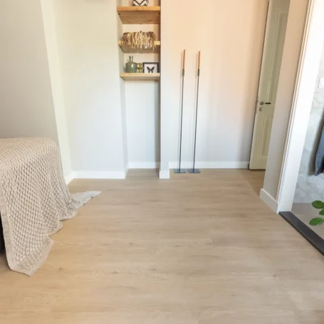 Floer Natuur PVC vloer Garda Grijsbeige interieur