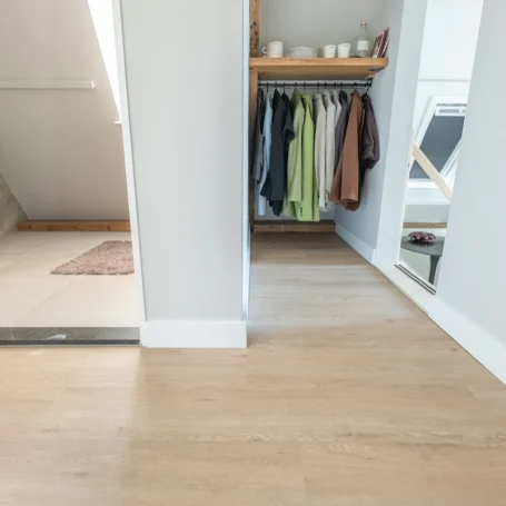 Floer Natuur PVC vloer Garda Grijsbeige interieur