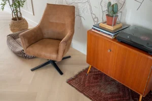 Floer Walvisgraat Click PVC vloer Zwaardvis Zand interieur